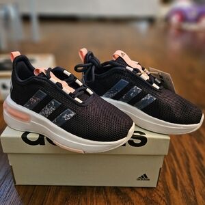 Adidas NWT Racer TR23 Shoes Kids